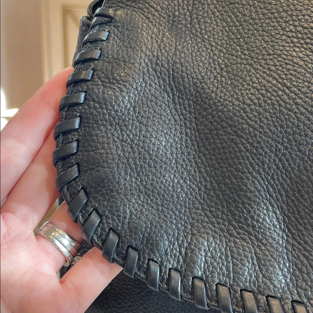 Tory Burch Black Leather Shoulder Bag - Picture 2 of 6